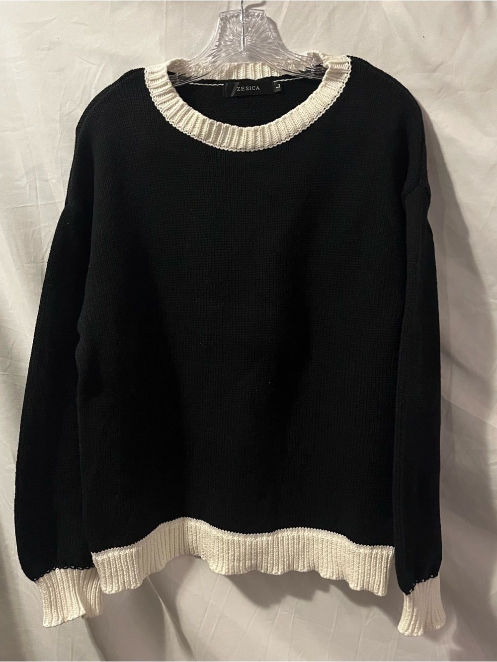 Zesica Black Crewneck Sweater with Cream Trim